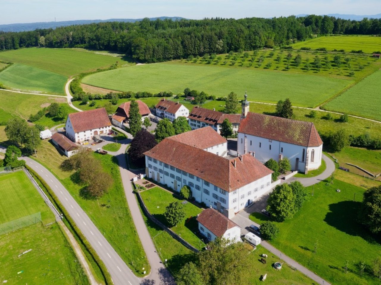 Luftbild vom Kloster Stift Olsberg